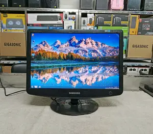 Samsung SyncMaster 932NW 19′′ Widescreen Monitor – WXGA+ Display