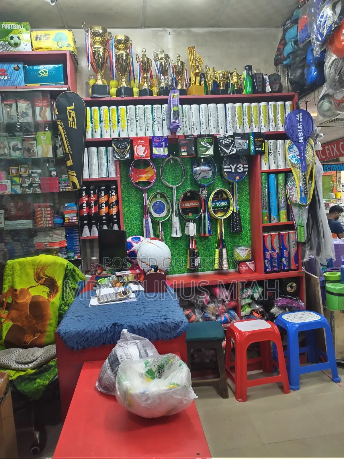 Part-time salesman needed