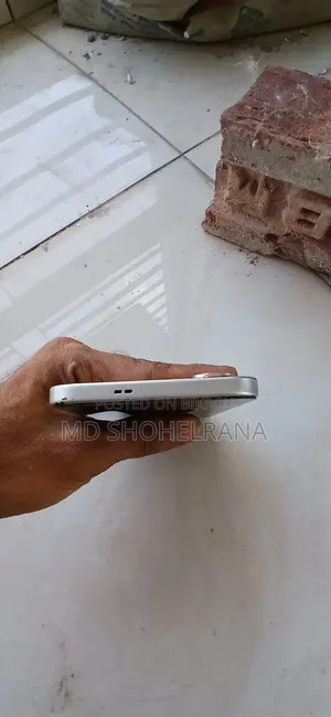 Infinix Hot 60 Pro 128 GB White