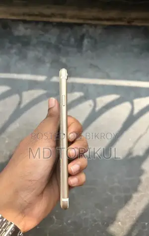 Apple iPhone 6 16 GB Gold