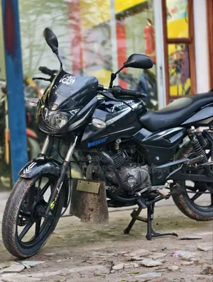 বাজাজ পালসার ১৫০ ২০১৪ কালো