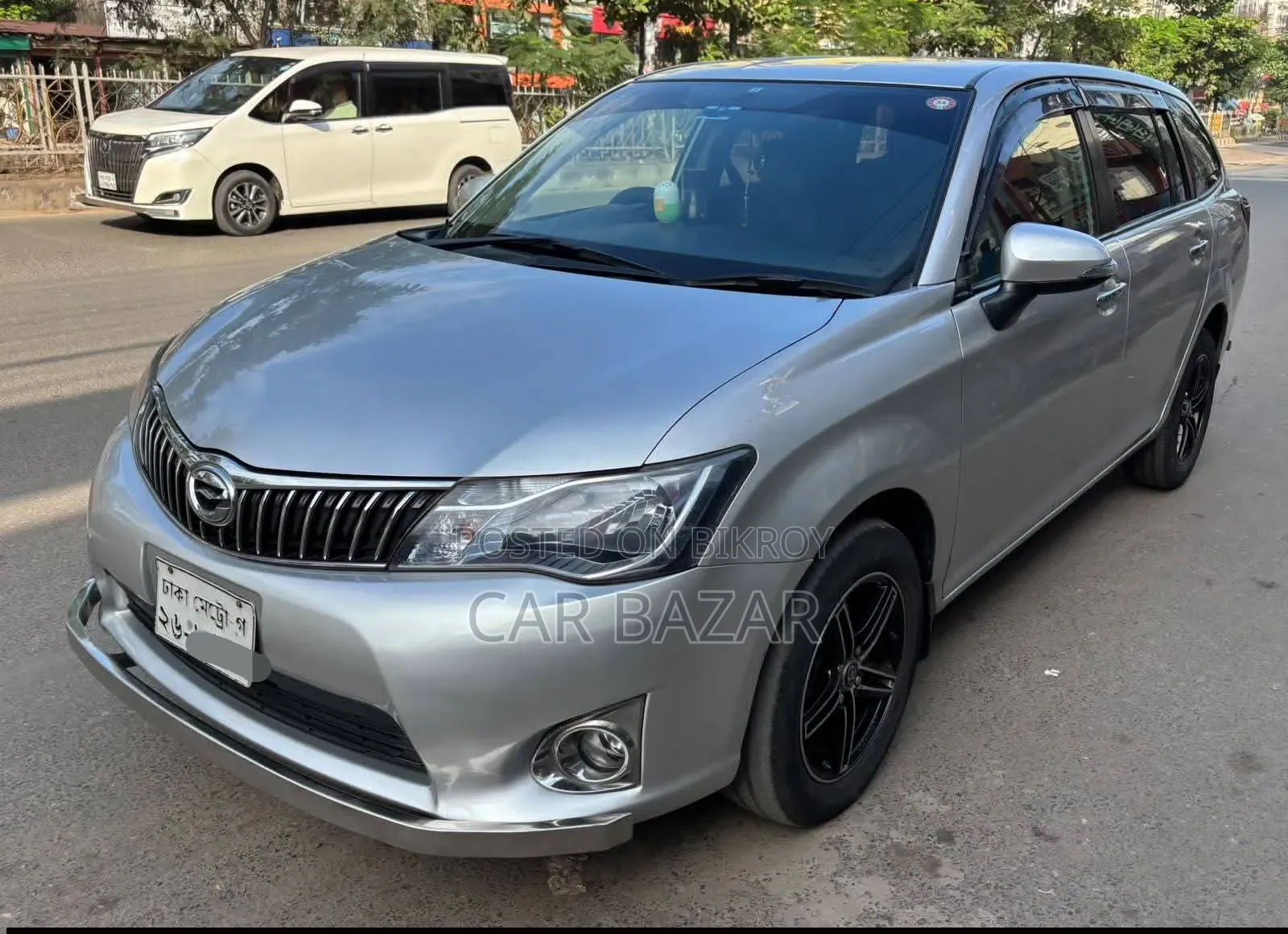 Toyota Corolla Fielder 1.5 Petrol Front-Wheel Drive 2012 Silver