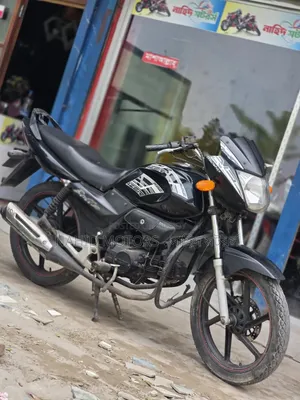 Runner Bullet 100 2022 Black