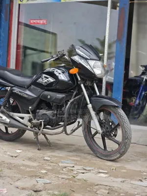 Runner Bullet 100 2022 Black