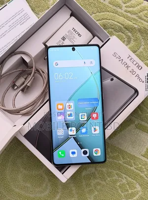 Tecno Spark 20 Pro Plus 256 GB White