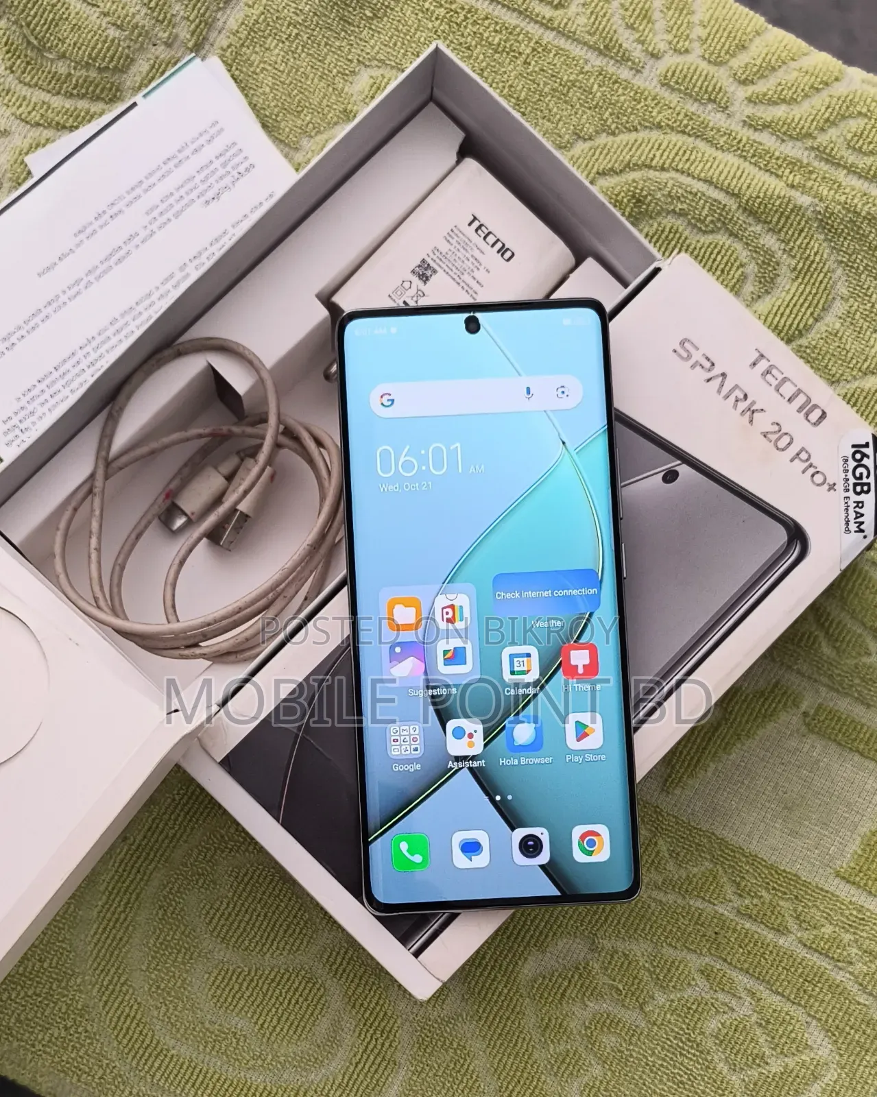 Tecno Spark 20 Pro Plus 256 GB White
