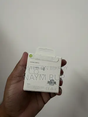 Smart Watch, Apple Ear Pods, Wireless Charger