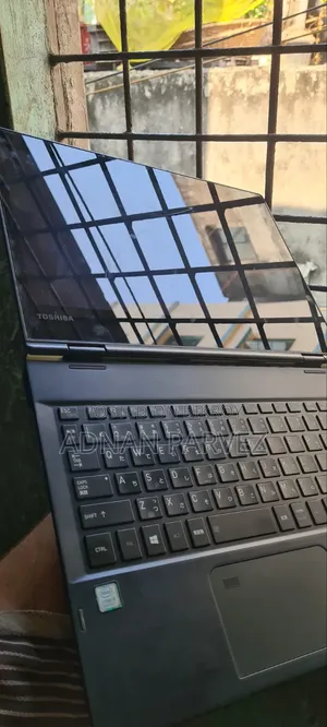 Laptop Toshiba Dynabook A40-J 8GB Intel Core i3 SSD 128GB