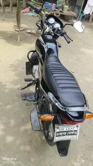 বাজাজ প্লাটিনা ১০০ ২০১৮ কালো