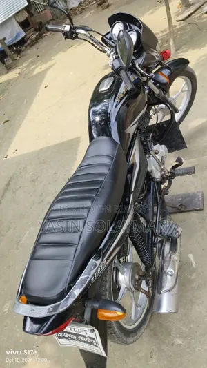 বাজাজ প্লাটিনা ১০০ ২০১৮ কালো
