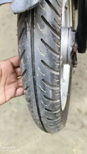 বাজাজ প্লাটিনা ১০০ ২০১৮ কালো