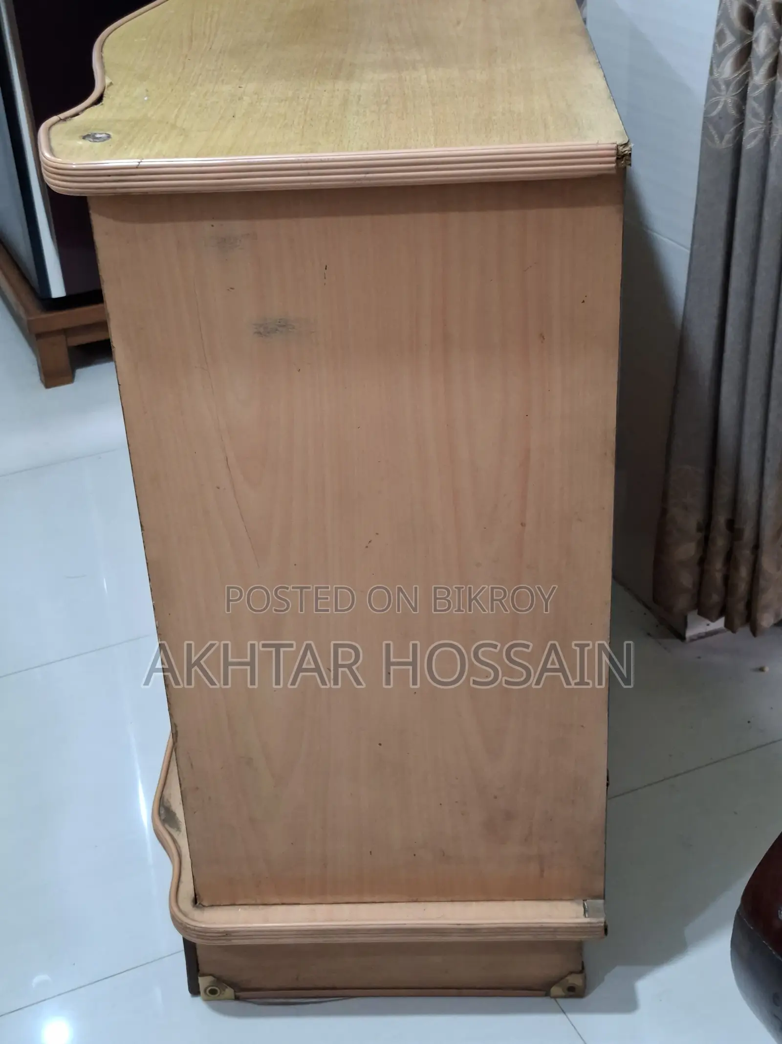 Selling a TV Stand in Good Condition, Sturdy, Stylish, and Perfect For