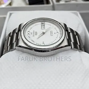 ভিন্টেজ Seiko 5 অটোমেটিক ২১ জুয়েলস হোয়াইট ডায়াল মেনস ওয়াচ জাপান