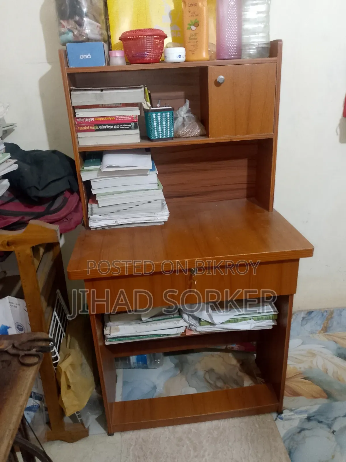 ইমারজেন্সি পড়ার টেবিল বিক্রি হবে