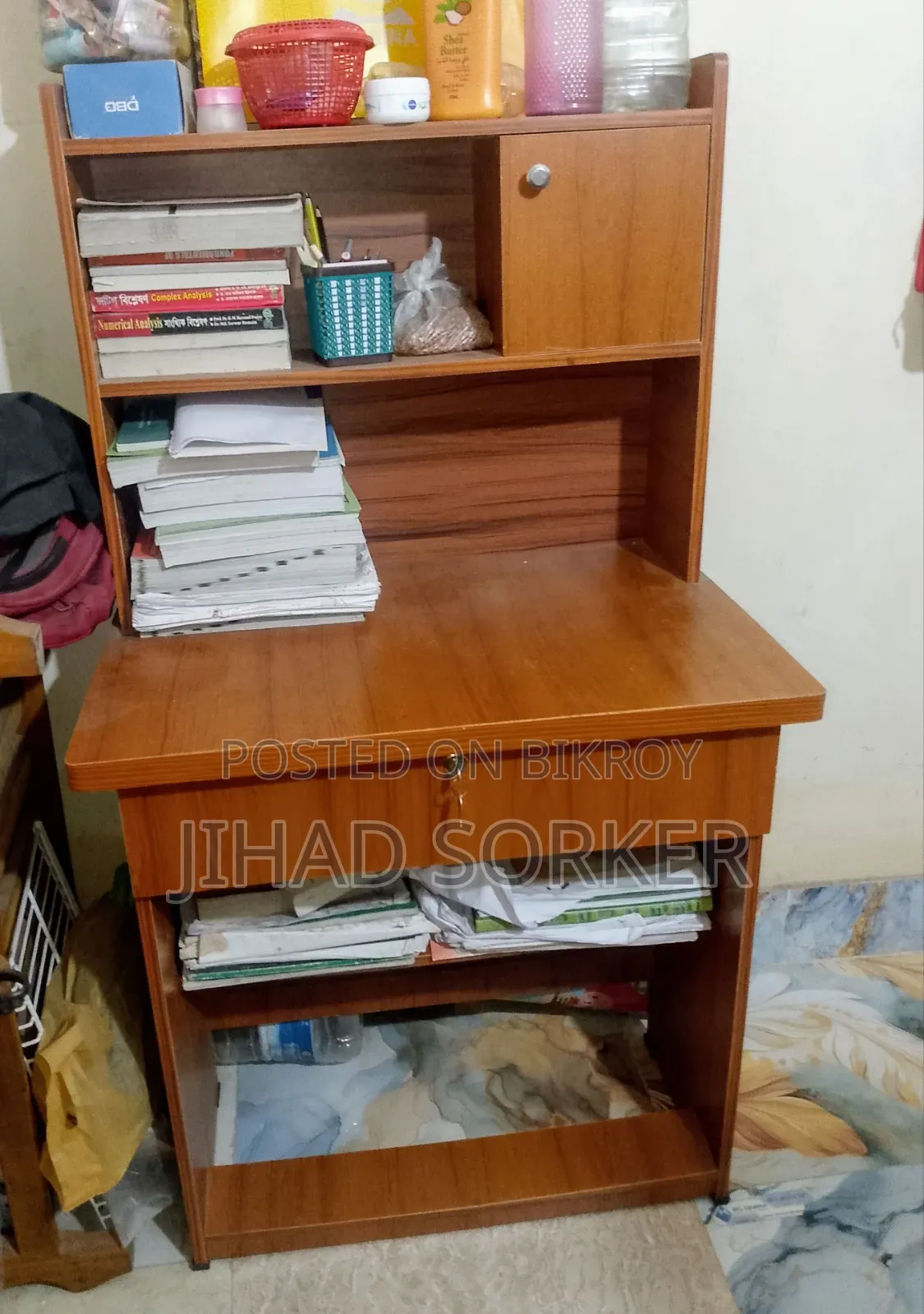 ইমারজেন্সি পড়ার টেবিল বিক্রি হবে