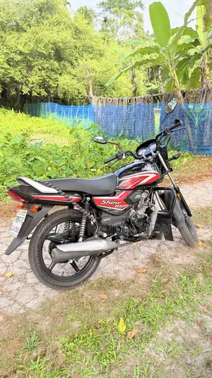 হোন্ডা ২০২৬ লাল