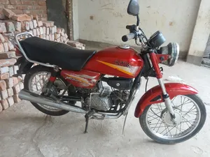 হিরো ডন ১০০ ২০০৫ লাল