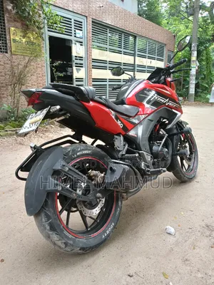 Honda CB 2019 Red