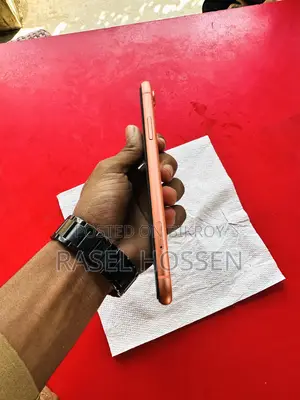 Apple iPhone XR 64 GB Orange