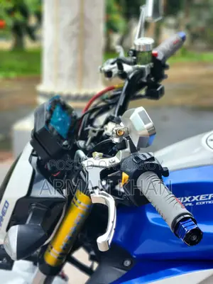নতুন সুজুকি জিক্সার ২০২৫ কালো