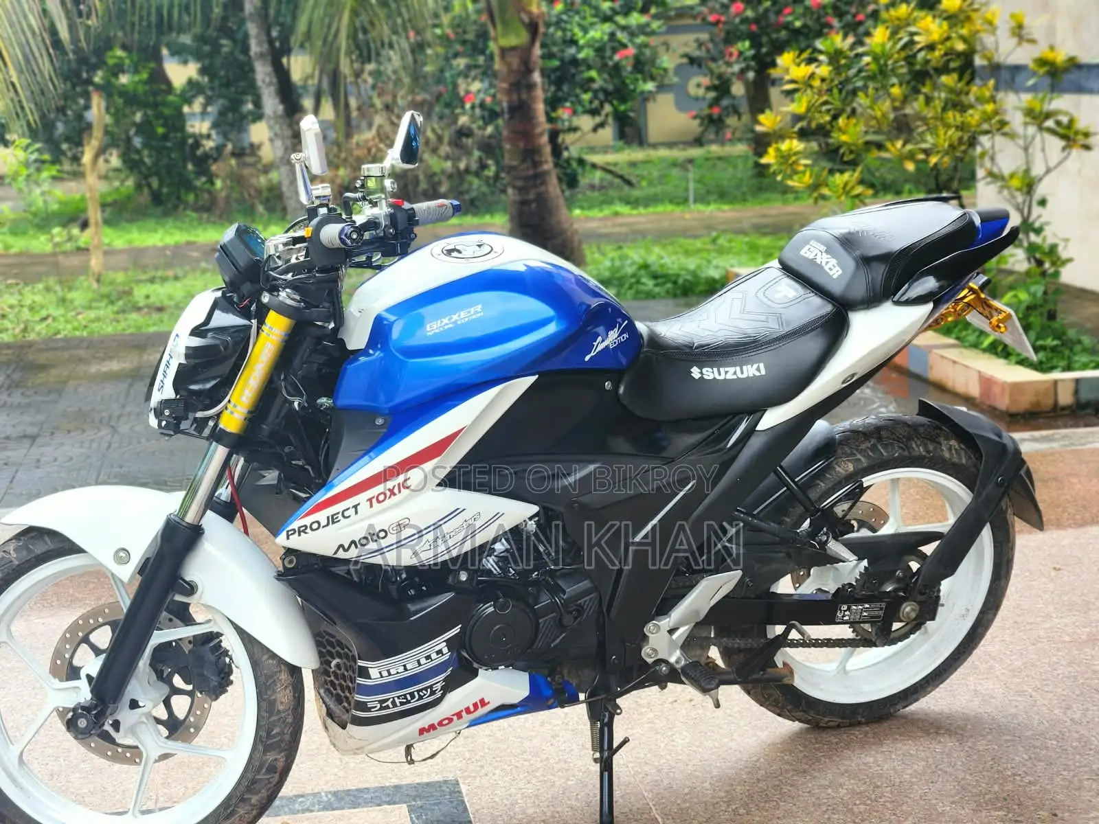 নতুন সুজুকি জিক্সার ২০২৫ কালো