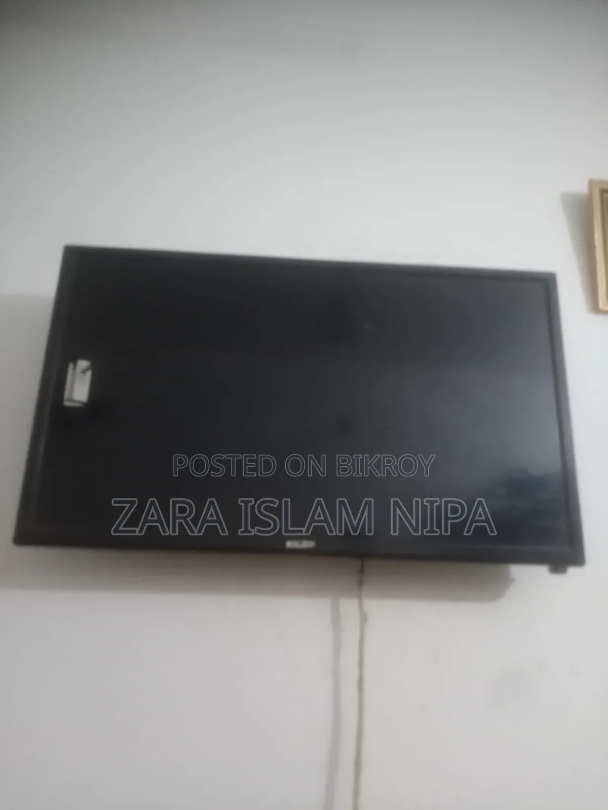 32" Monitor for Sale