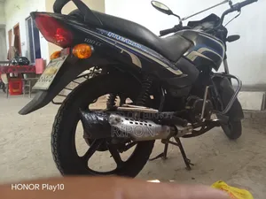 টিভিএস মেট্রো ২০১৬ ব্ল্যাক