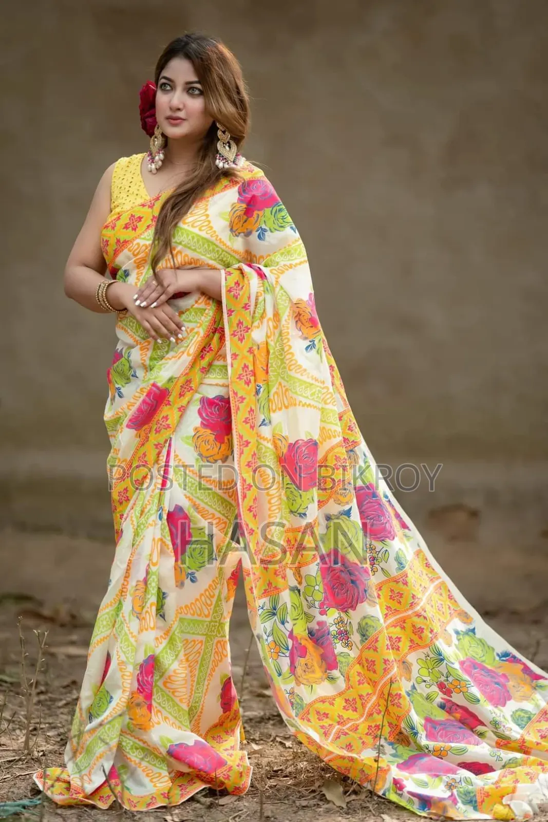 হাফ সিল্ক শাড়ি
