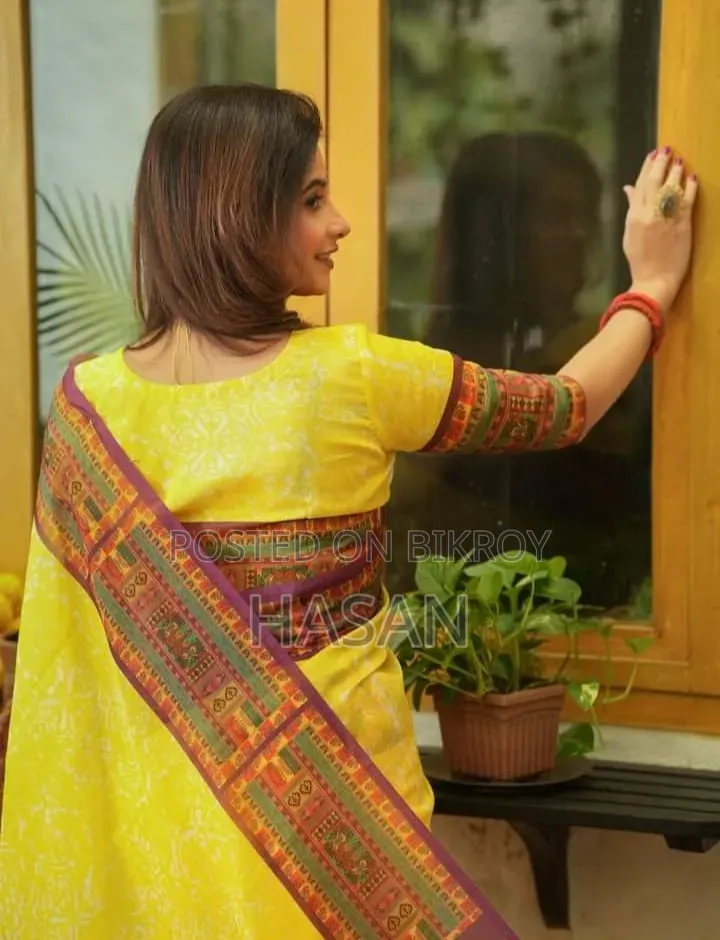 হাফ সিল্ক শাড়ি