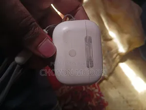 ভাল ইয়ারপডস