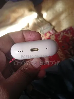 ভাল ইয়ারপডস