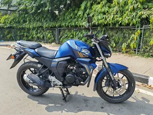 ইয়ামাহা এফজেডএস ভি২ ২০২২ নীল