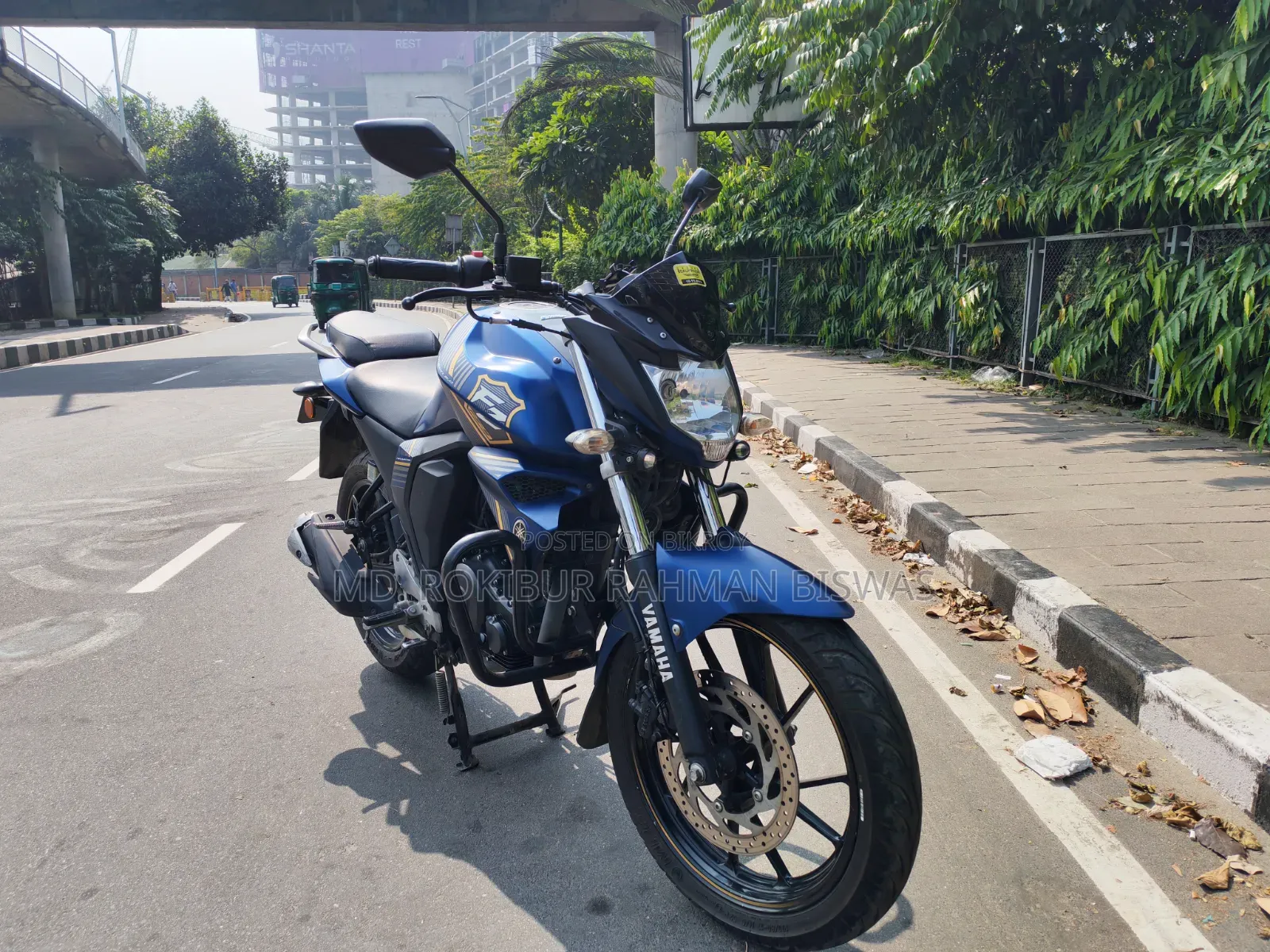 ইয়ামাহা এফজেডএস ভি২ ২০২২ নীল