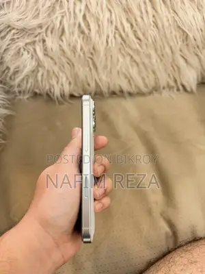 অ্যাপল আইফোন ১৬ প্রো ২৫৬ জিবি হোয়াইট