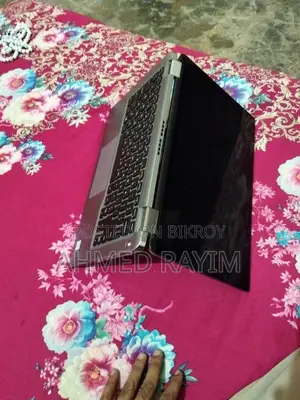 Dell Latitude 7400 2-in-1 16GB Intel Core i5 256GB SSD Laptop