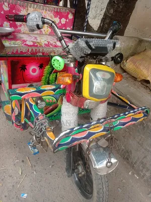 ব্যাটারি কার ২০২৬ লাল
