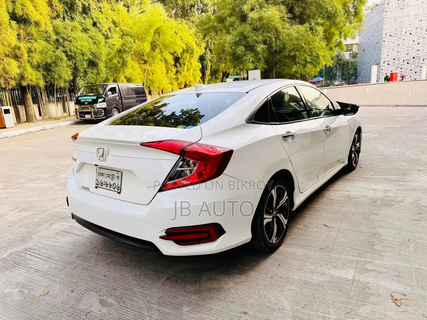 Honda Civic 2018 Pearl