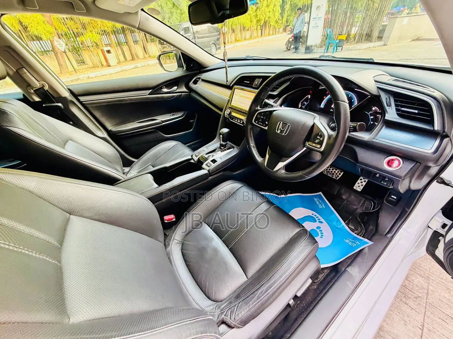 Honda Civic 2018 Pearl