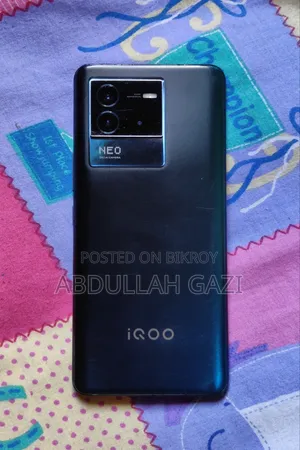 আইকিউওও ১২৮ জিবি ব্লু