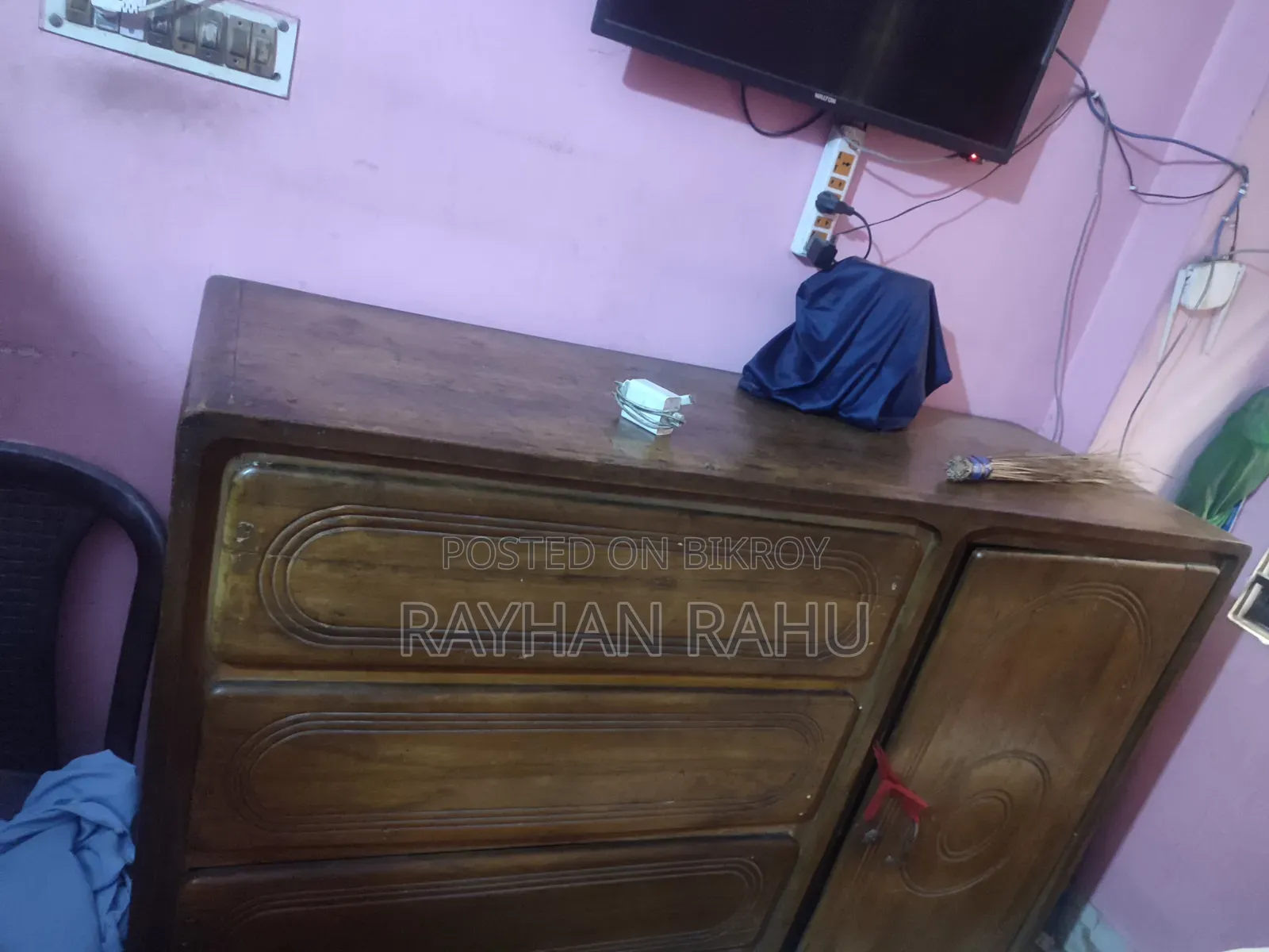 ওয়ার্ডরোব সেগুন কাঠ
