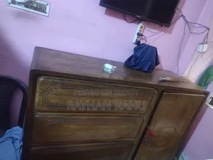 ওয়ার্ডরোব সেগুন কাঠ