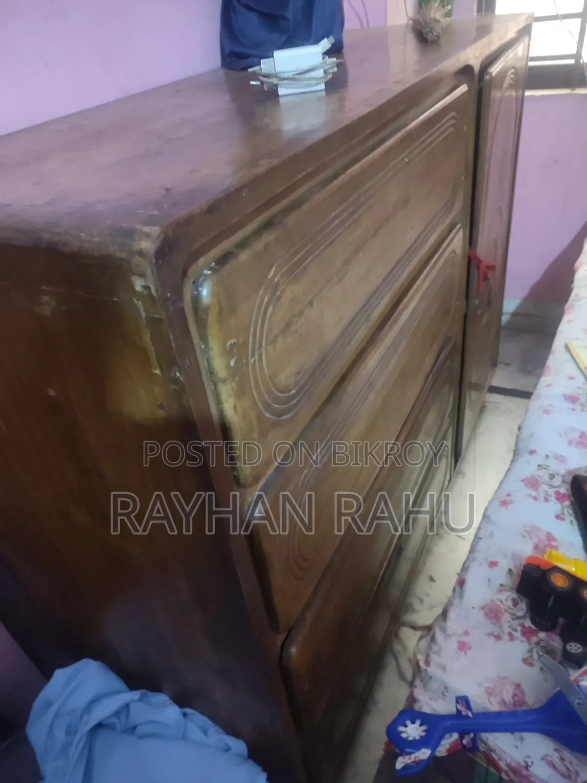 ওয়ার্ডরোব সেগুন কাঠ