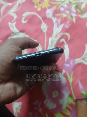 অ্যাপল আইফোন ৭ ৩২ জিবি ব্ল্যাক