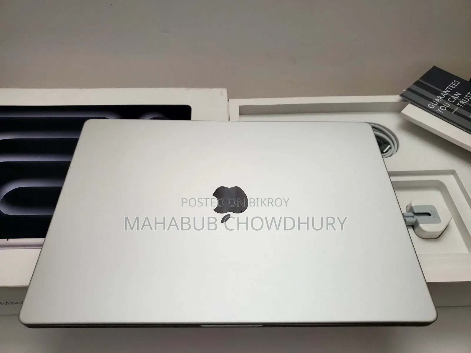 Laptop Apple MacBook 64GB SSD 4TB