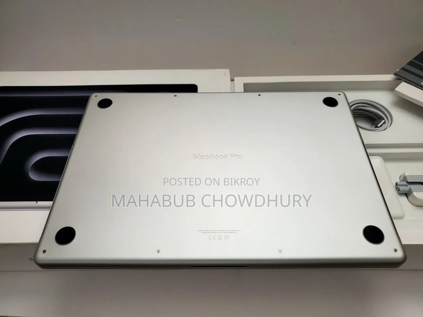 Laptop Apple MacBook 64GB SSD 4TB