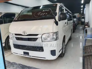 Toyota HiAce 2023 White
