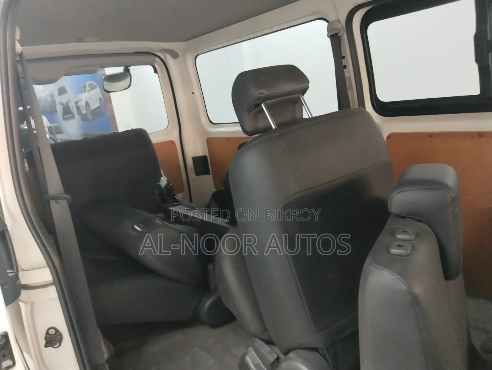 Toyota HiAce 2023 White