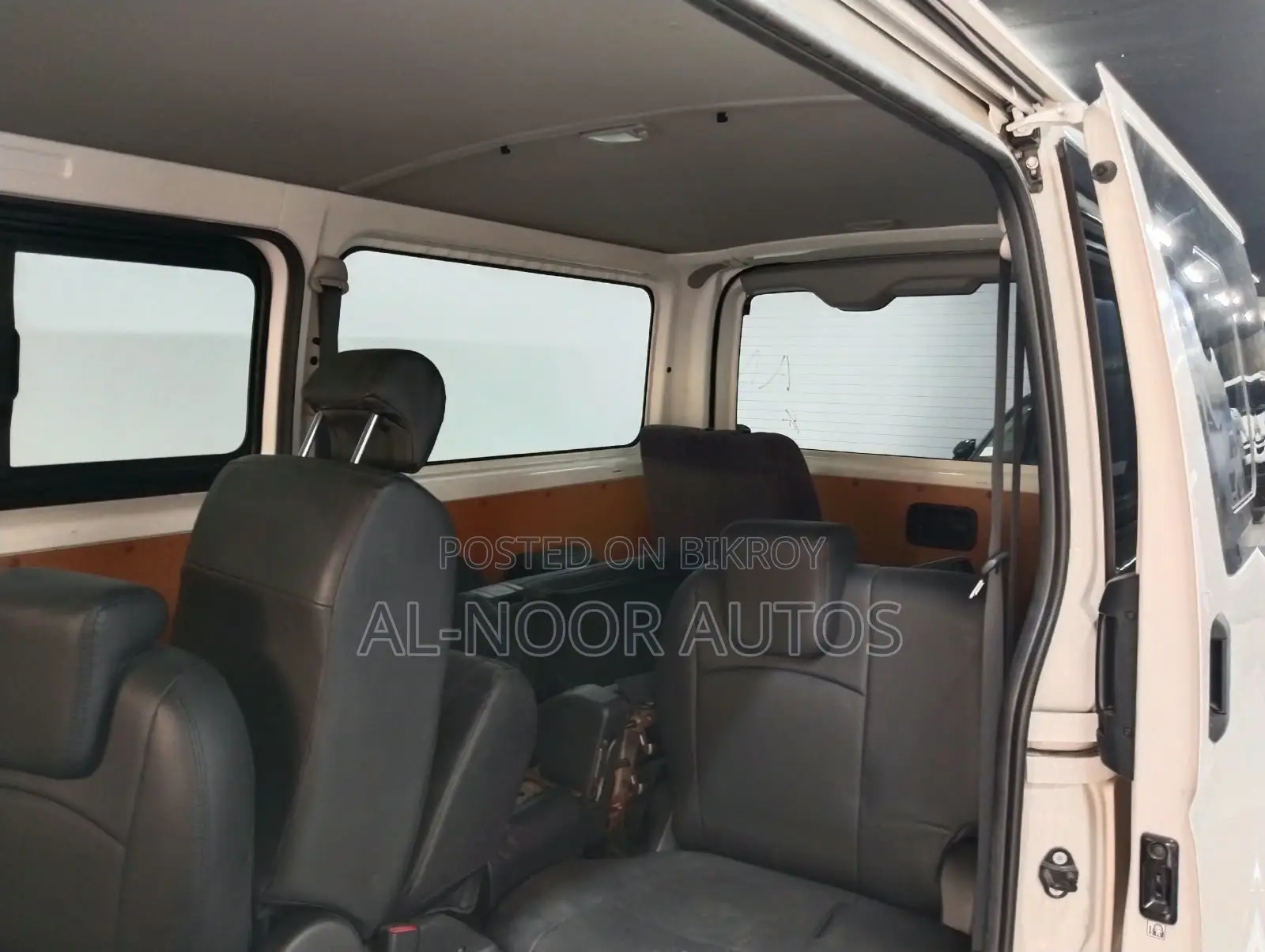 Toyota HiAce 2023 White