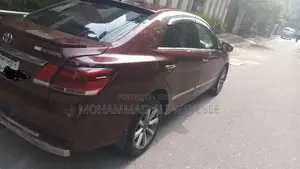 টয়োটা প্রমিও ১.৫ ফ্রন্ট হুইল ড্রাইভ ২০১০ মেরুন