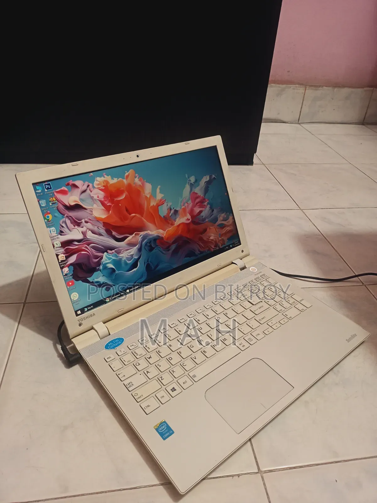Laptop Toshiba Satellite L50 4GB Intel Core i3 HDD 160GB